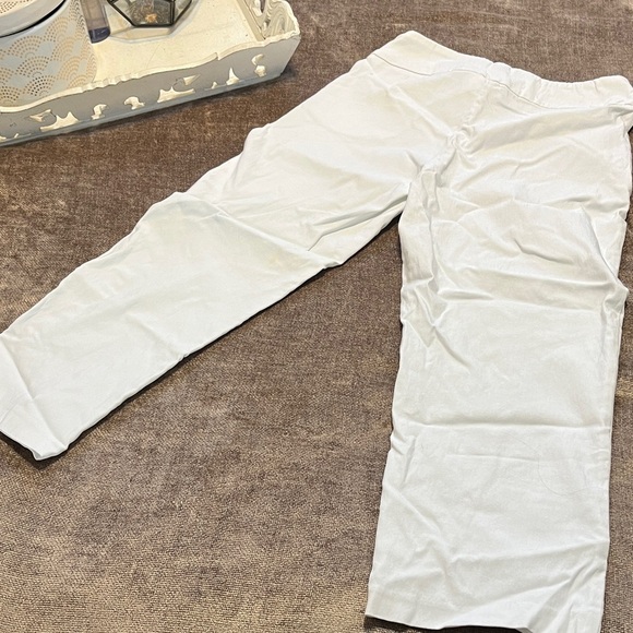 Patchington Women’s White Cropped Pants - Size 2 - Picture 6 of 6